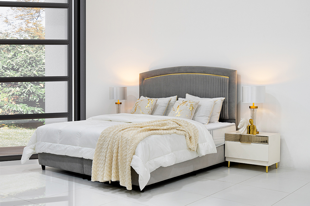 OLYUCA KING BED