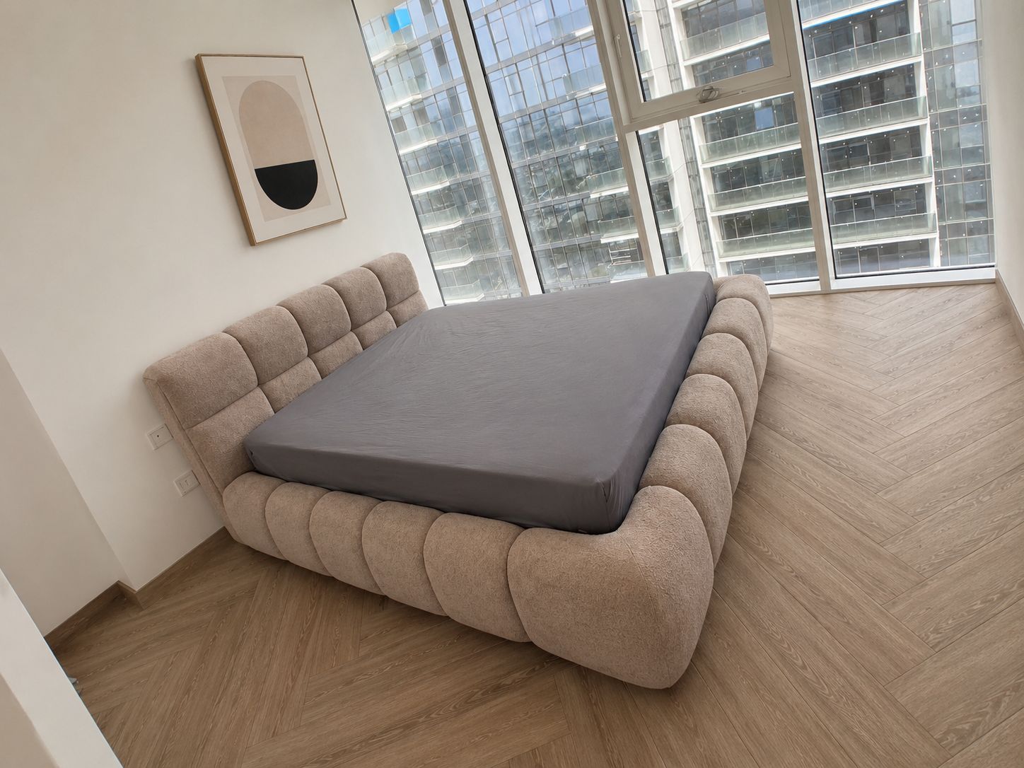 Smart Style Luxury Upholstered Storage Bed - Image 2